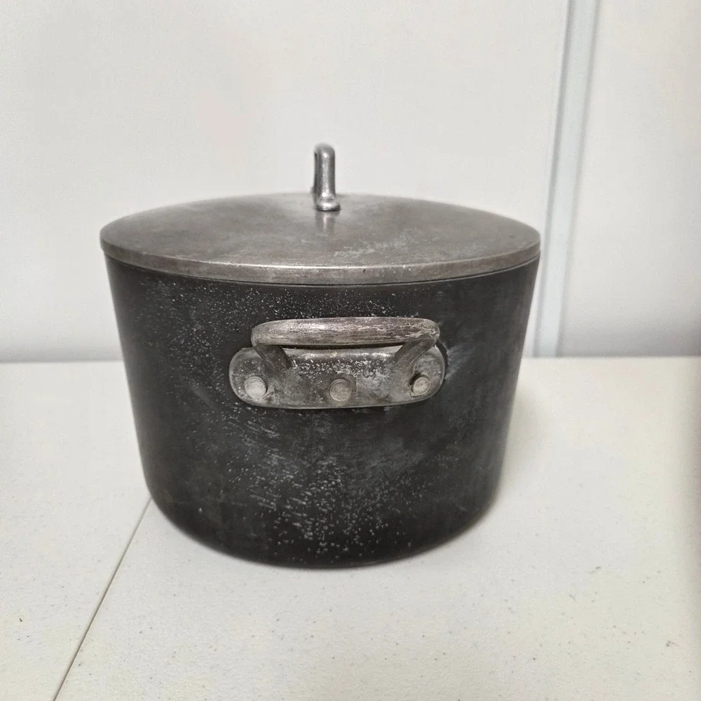 Magnalite GHC 7 Quart Stock Pot with Lid Anodized Aluminum USA Made 6.6L Gray